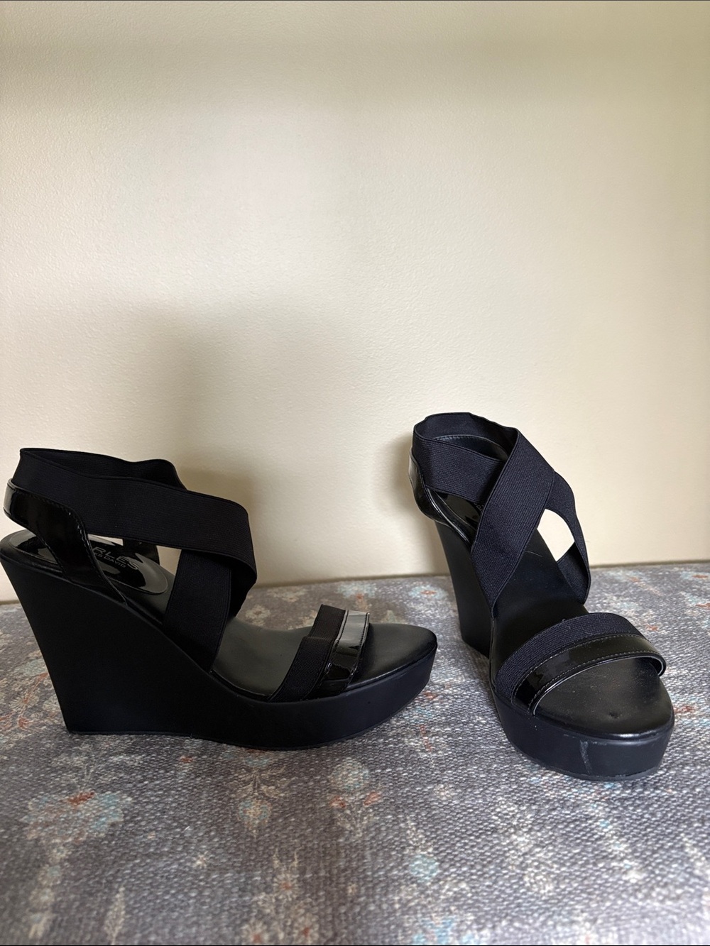 Black Women’s Wedge Sandals with Elastic Straps